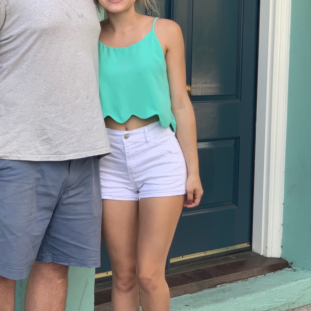 LA HEARTS Seafoam green cropped tank scallop